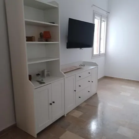 Asprocyclia House